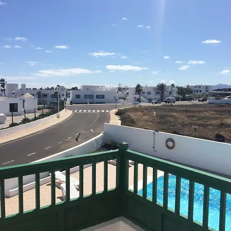 Playa Alhambra 2 * Puerto del Carmen (Lanzarote)